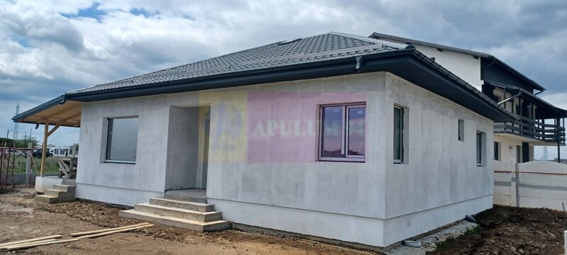 Sabareni, casa noua parter 137 mp, curte 400 mp